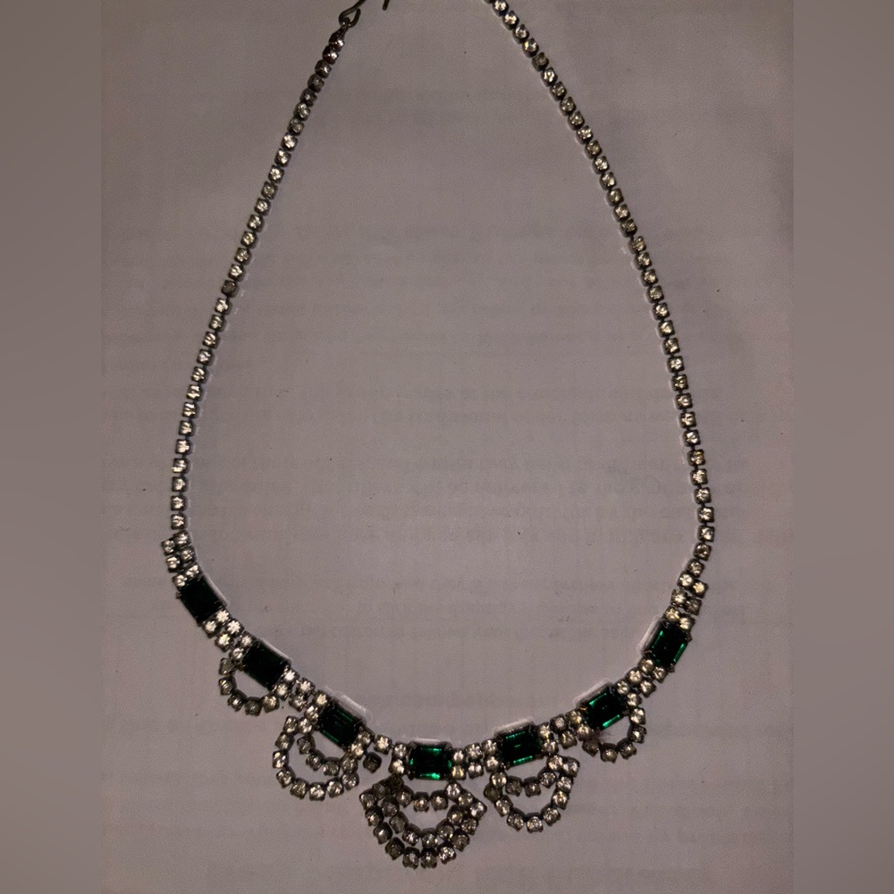 Very old and beautiful venture style going out necklace